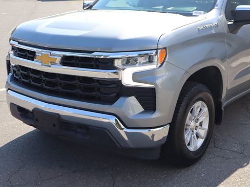 Used 2023 Chevrolet Silverado 1500 LT w/ Protection Package AWD/4WD image 6