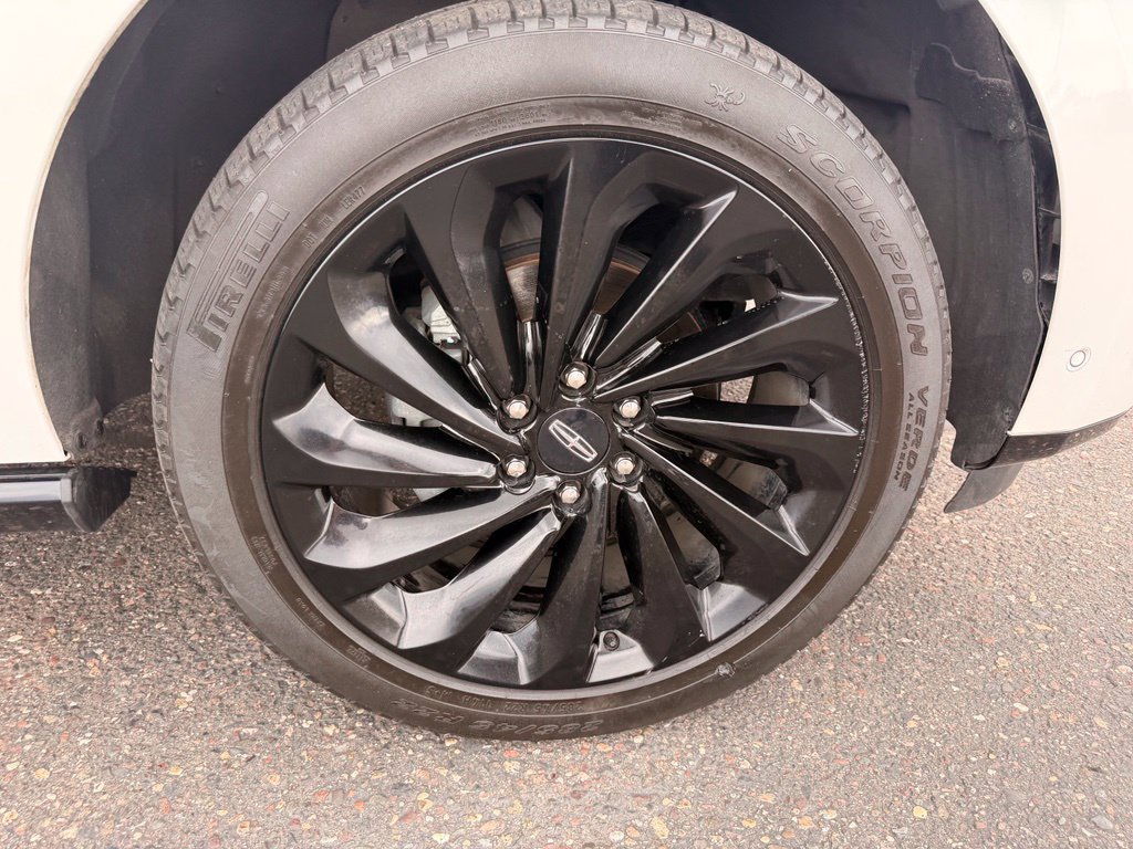 Used 2021 Lincoln Navigator L Black Label AWD/4WD image 18
