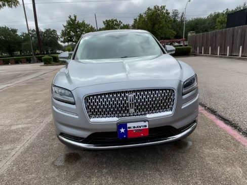 Used 2021 Lincoln Nautilus AWD w/ Equipment Group 101A image 4