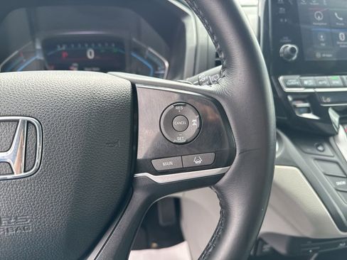 Used 2018 Honda Odyssey EX-L image 15