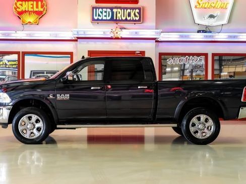 Used 2018 RAM 3500 Laramie w/ Convenience Group AWD/4WD image 13