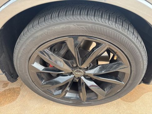 Used 2021 Audi SQ7 Premium Plus w/ Driver Assistance Package image 36