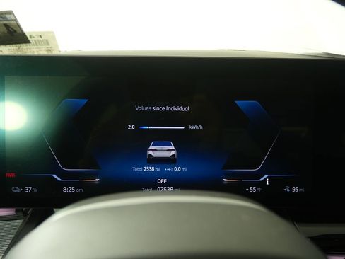 Used 2025 BMW i5 xDrive40 w/ Executive Package image 22