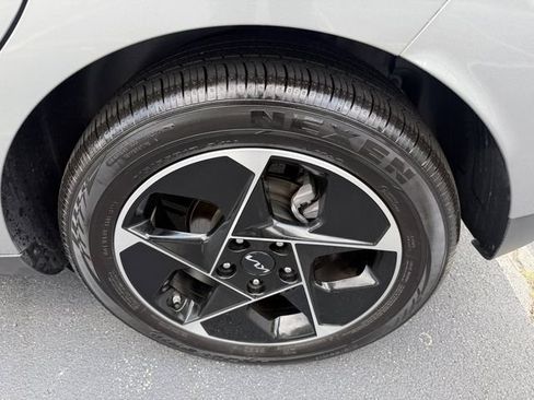 Certified 2025 Kia Soul EX FWD image 48