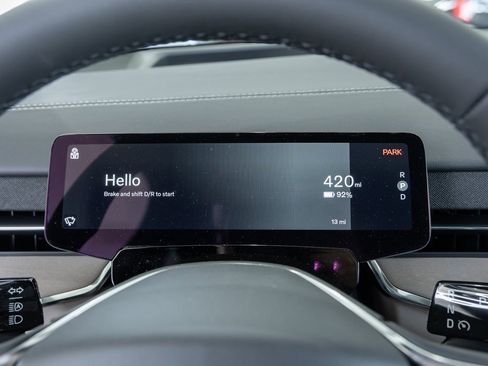 New 2025 Volvo EX90 Ultra image 8