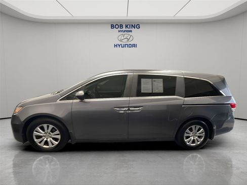 Used 2016 Honda Odyssey EX image 2