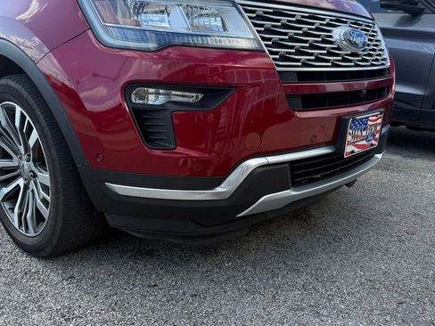 Used 2018 Ford Explorer Platinum AWD/4WD image 3