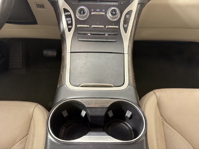 Used 2017 Lincoln MKX Select w/ Select Plus Package FWD image 4