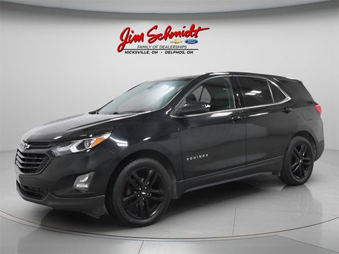 Used 2020 Chevrolet Equinox LT w/ Midnight Edition image 2