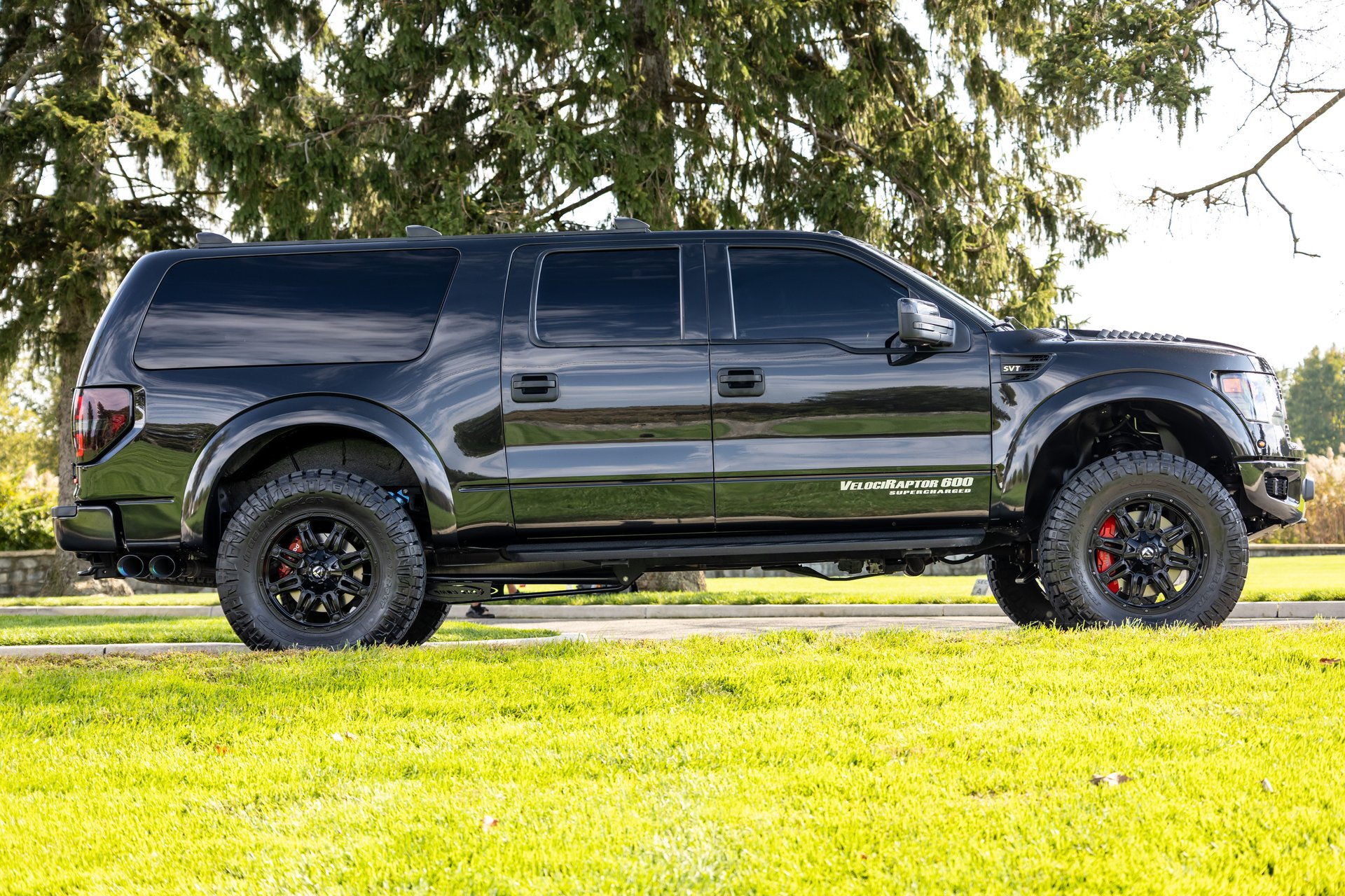Used 2013 Ford F150 Raptor w/ Luxury Equipment Group AWD/4WD image 18