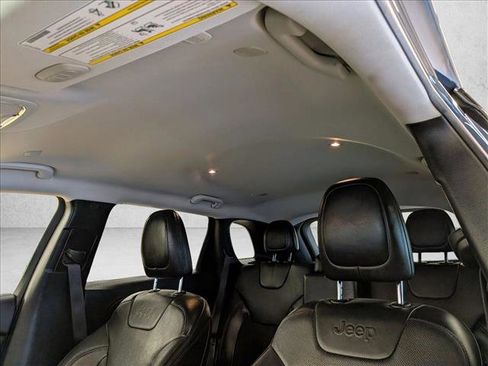 Used 2020 Jeep Cherokee Limited AWD/4WD image 18