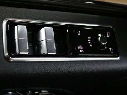 Used 2018 Land Rover Range Rover Supercharged image 25
