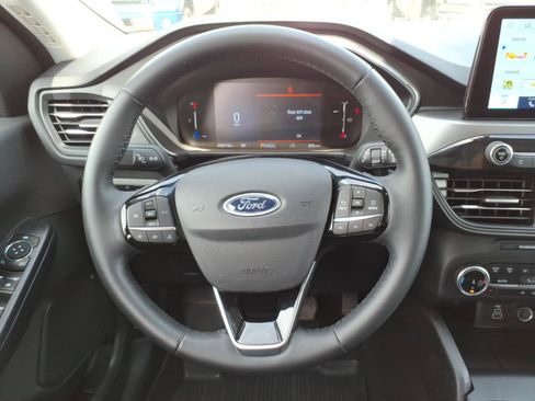 Used 2025 Ford Escape Active w/ Cold Weather Package AWD/4WD image 23