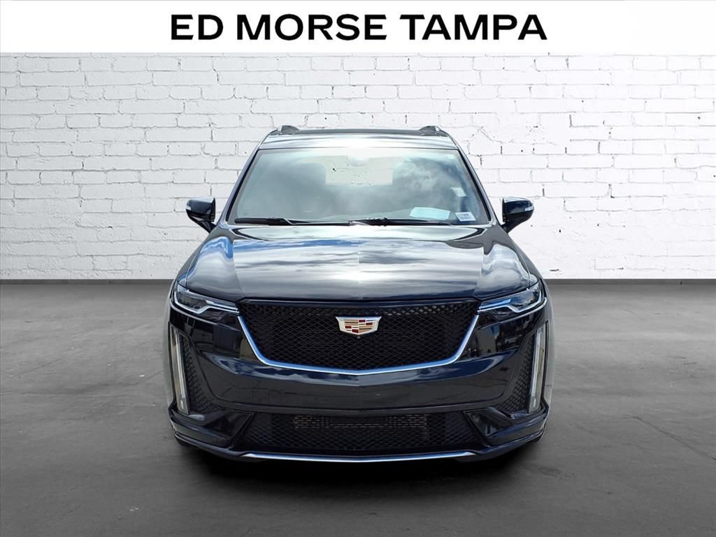 Used 2024 Cadillac XT6 Sport w/ Technology Package AWD/4WD image 6