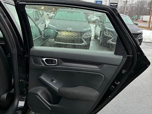 Used 2025 Honda Civic Sport image 40