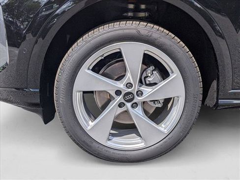 New 2025 Audi Q5 Premium Plus image 9