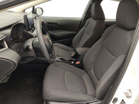 Used 2022 Toyota Corolla LE FWD image 17