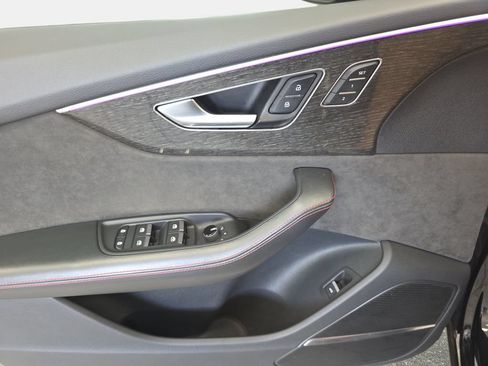 Used 2021 Audi RS Q8 w/ Carbon Optic Package AWD/4WD image 29