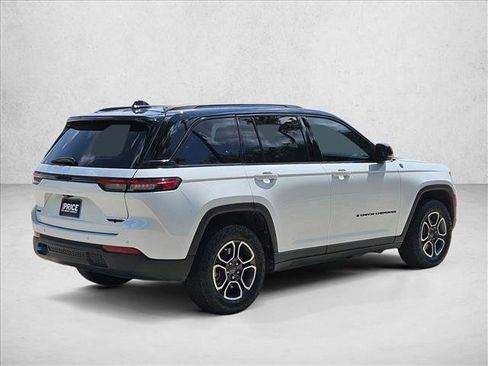 Used 2022 Jeep Grand Cherokee Trailhawk AWD/4WD image 5