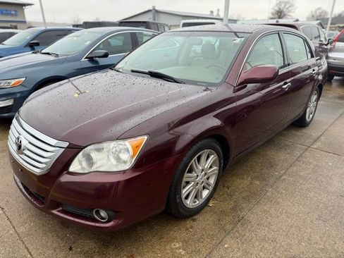 Used 2010 Toyota Avalon Limited image 2