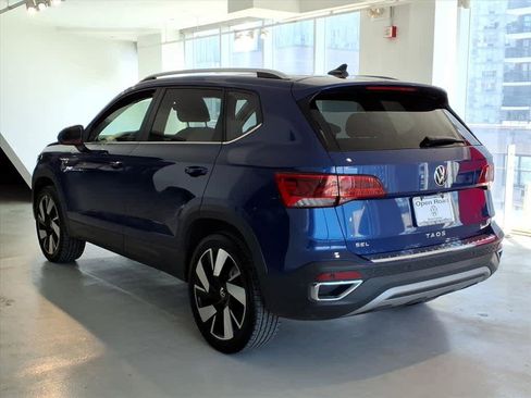 Certified 2023 Volkswagen Taos SEL AWD/4WD image 6