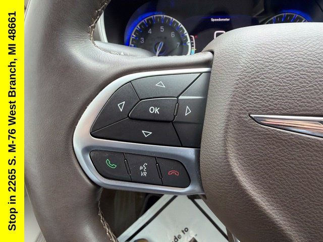 Used 2017 Chrysler Pacifica Touring-L Plus FWD image 42