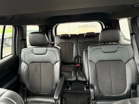 Used 2023 Jeep Grand Cherokee L Laredo AWD/4WD image 26