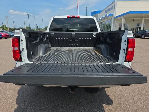 Used 2018 Chevrolet Silverado 1500 LT w/ All Star Edition AWD/4WD image 13