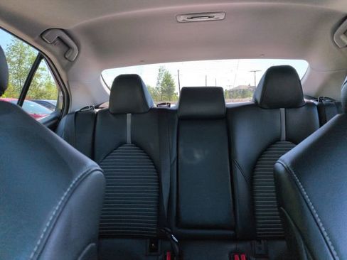 Used 2019 Toyota Camry SE FWD image 29