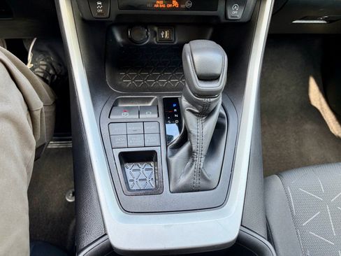 Used 2024 Toyota RAV4 XLE AWD/4WD image 26