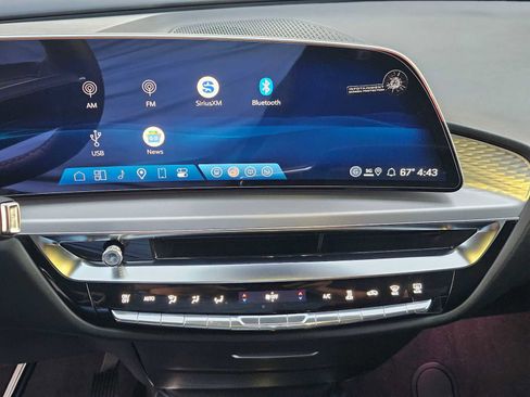 New 2026 Cadillac Lyriq Luxury image 25