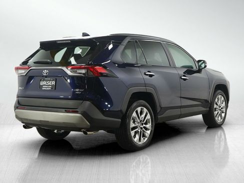 Used 2025 Toyota RAV4 Limited image 5