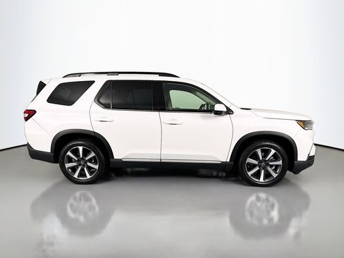 Certified 2023 Honda Pilot Elite image 4