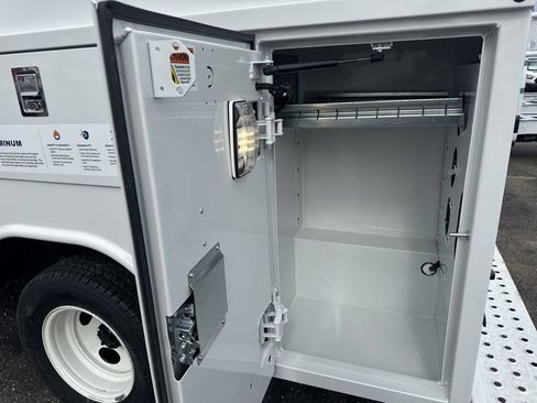 New 2025 Ford E-350 and Econoline 350 Super Duty w/ Power Equipment Group image 5