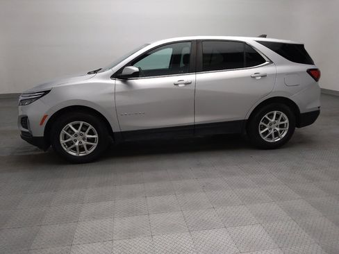 Used 2022 Chevrolet Equinox LT FWD image 2