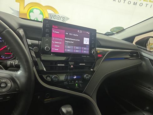 Used 2021 Toyota Camry XSE image 23