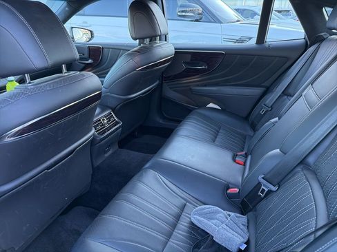 Used 2019 Lexus LS 500 AWD w/ Interior Upgrade Package image 15