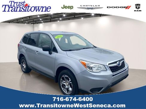 Used 2016 Subaru Forester 2.5i AWD/4WD image 1