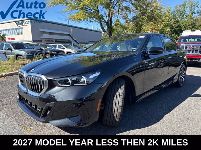 Used 2027 BMW 530i xDrive w/ M Sport Package AWD/4WD image 3
