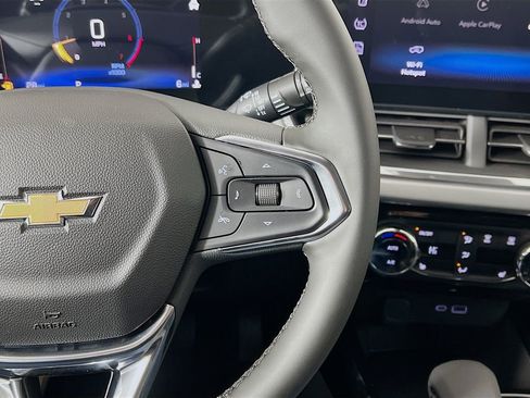 New 2026 Chevrolet Trax LT w/ Driver Confidence Package image 32