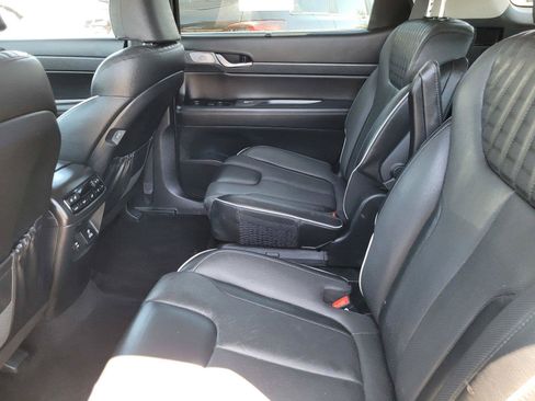Used 2024 Hyundai Palisade Limited AWD/4WD image 17