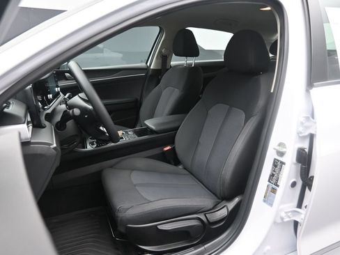 Used 2023 Kia K5 LXS FWD image 17