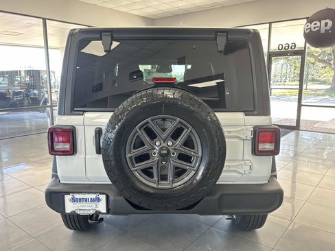 New 2026 Jeep Wrangler Unlimited Sport image 5