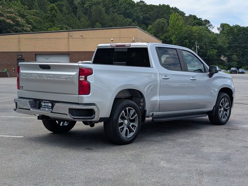 Used 2022 Chevrolet Silverado 1500 LT w/ All Star Edition Plus RWD image 9