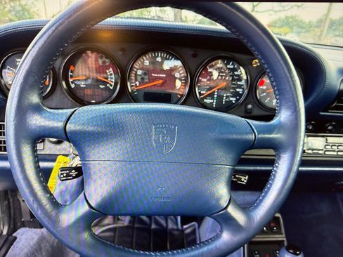 Used 1995 Porsche 911 Cabriolet image 33