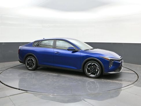 Used 2025 Kia K4 EX FWD image 15