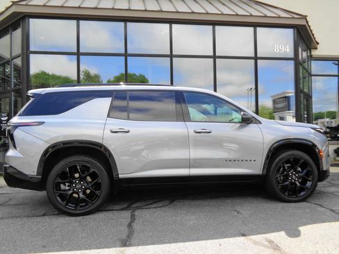 Used 2024 Chevrolet Traverse RS AWD/4WD image 4