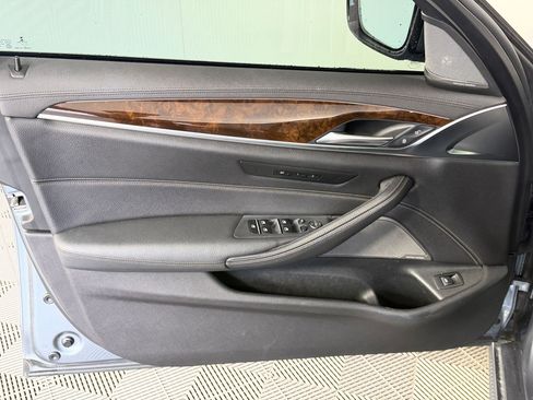 Used 2018 BMW 540i RWD image 13