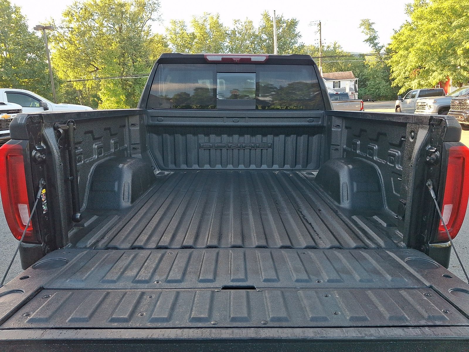 Certified 2022 GMC Sierra 1500 Denali AWD/4WD image 28