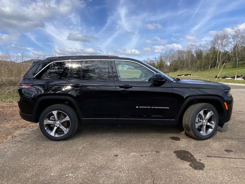 New 2026 Jeep Grand Cherokee Limited w/ Luxury Tech Group II image 7